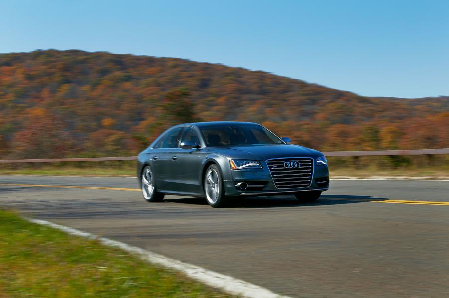  Audi S8 (D4) 2012 года  (NA) (фото 38 из 53)